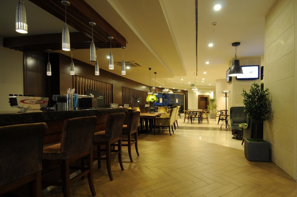 Goldcity Hotel Аланія Екстер'єр фото